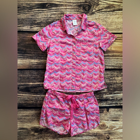 Vineyard Vines Other - Vineyard Vines Pink Purple Whale Tail Shorts Button Up Short Sleeve Pajamas M